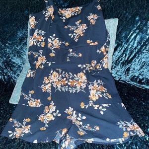 Xhilaration dark blue flower shorts dress with belt✨